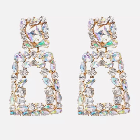 Zara Jewelry - Hollowed Out Crystal Drop Earrings!